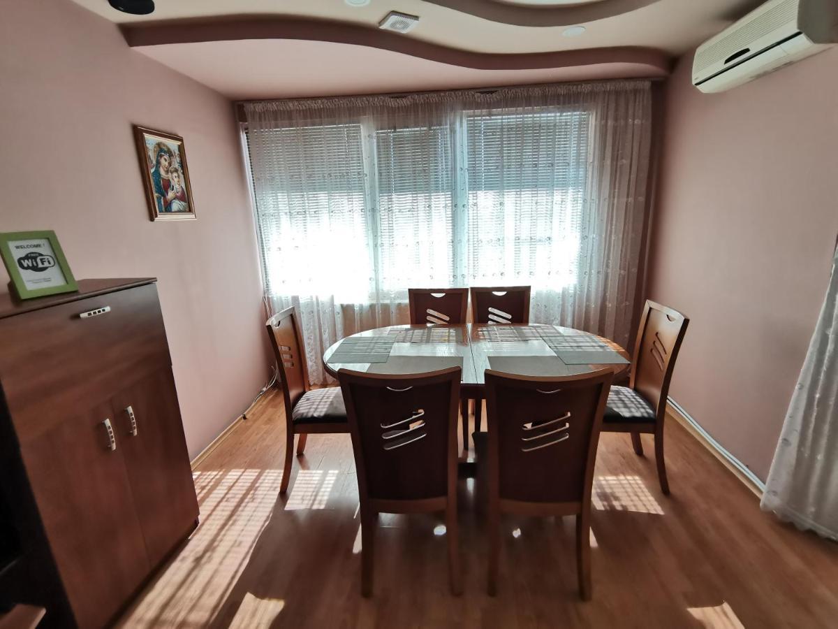 Central Apartment Targovishte Ngoại thất bức ảnh