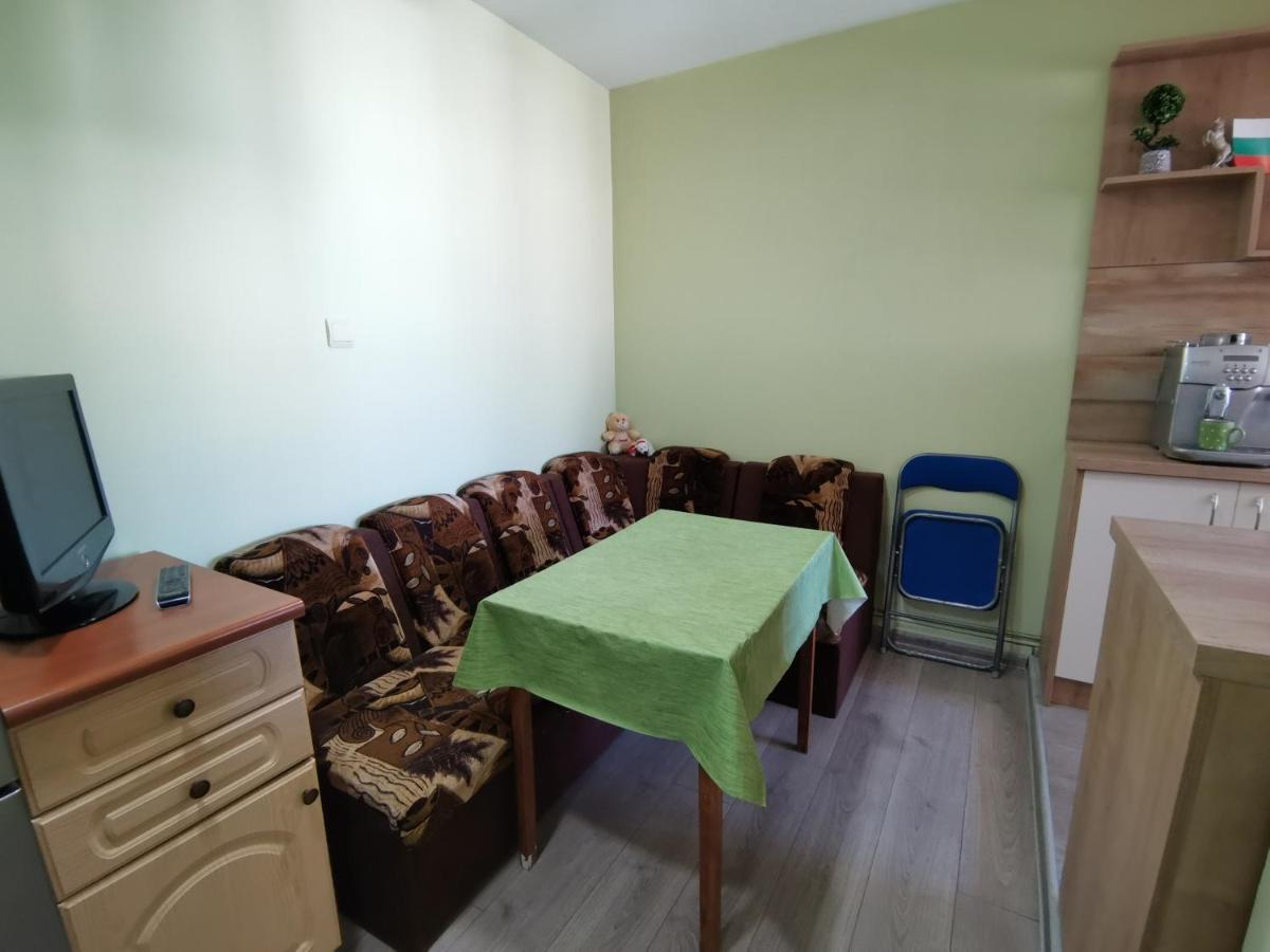 Central Apartment Targovishte Ngoại thất bức ảnh