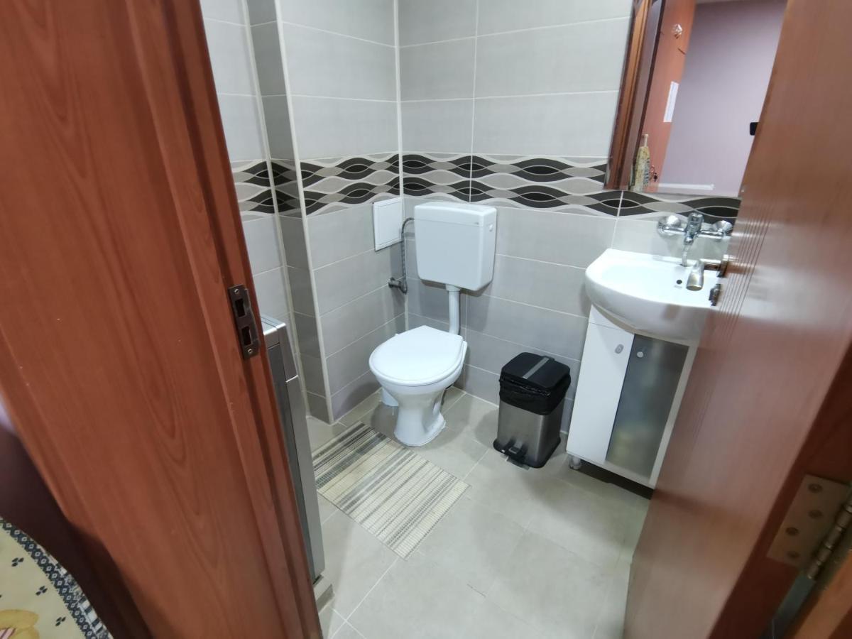 Central Apartment Targovishte Ngoại thất bức ảnh